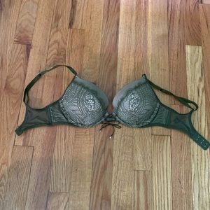 Victoria’s Secret Green Lace Push Up Bra